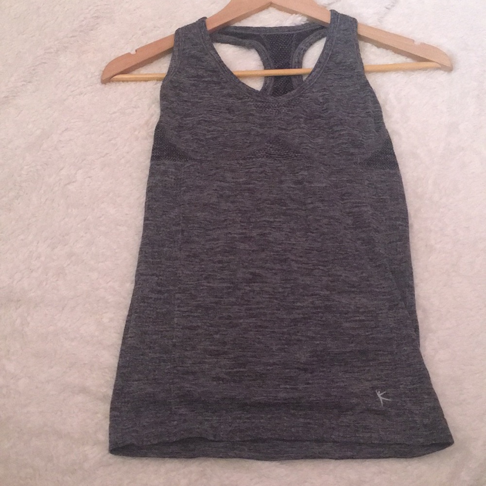 Workout tank top